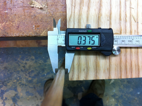 Measuring dowel diameter